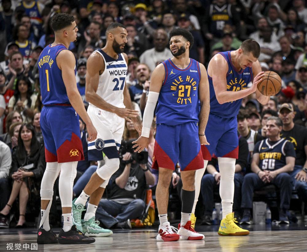 续約时的薪 续約时的薪