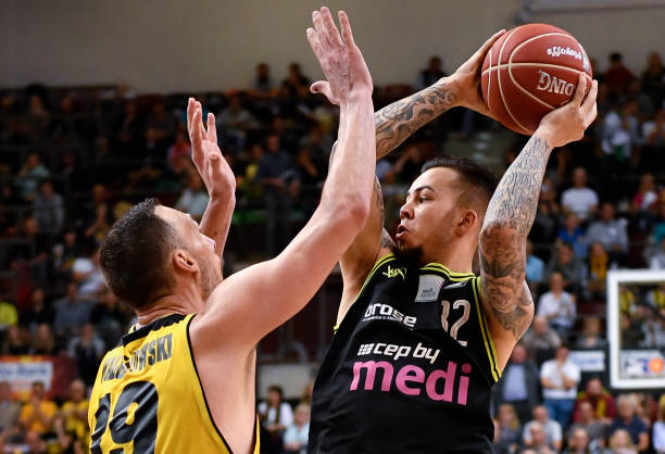 郑钦文始终 郑钦文始终